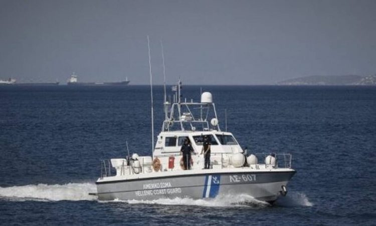 Κρήτη: Εξέπεμψε SOS ανοιχτά της Παλαιόχωρας