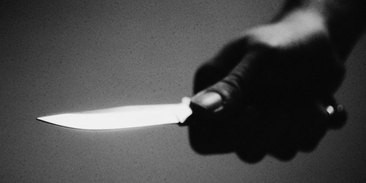 Τρίκαλα: 50χρονος βρέθηκε μαχαιρωμένος