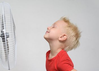 Τι να κάνετε όταν το παιδί ιδρώνει υπερβολικά