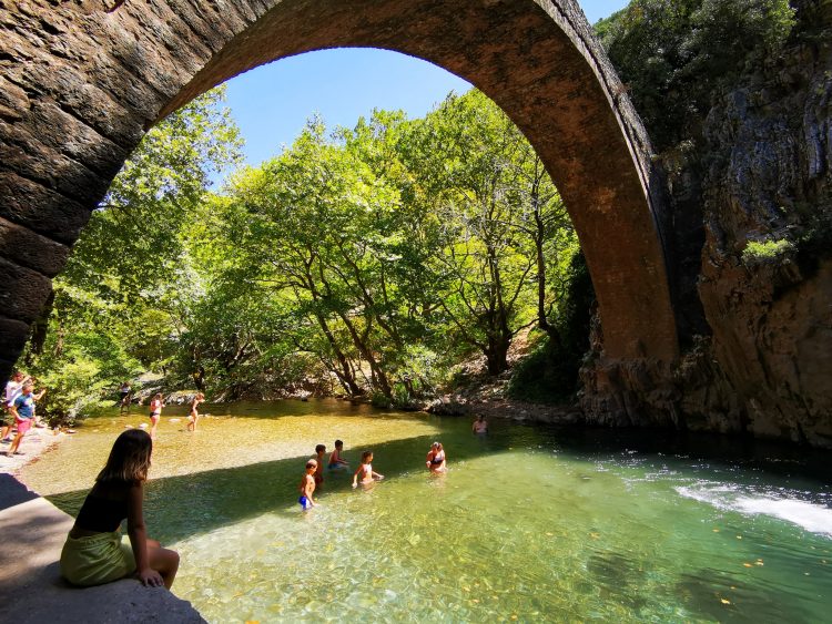 Στις δημοφιλείς πλαζ των Τρικάλων…