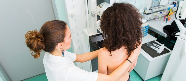 Δωρεάν με διάταξη νόμου οι προληπτικές εξετάσεις μαστογραφίας, τεστ παπ, καρδιαγγειακού ελέγχου