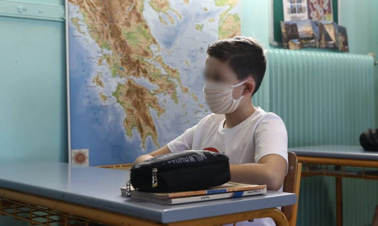 Κορονοϊός – Σχολεία: Ξεκάθαρο το υπ. Παιδείας για το άνοιγμά τους – Ανοιχτό το ενδεχόμενο της μάσκας