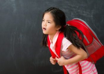 Μέχρι πόσα κιλά πρέπει να είναι η σχολική τσάντα για την σπονδυλική του στήλη του παιδιού