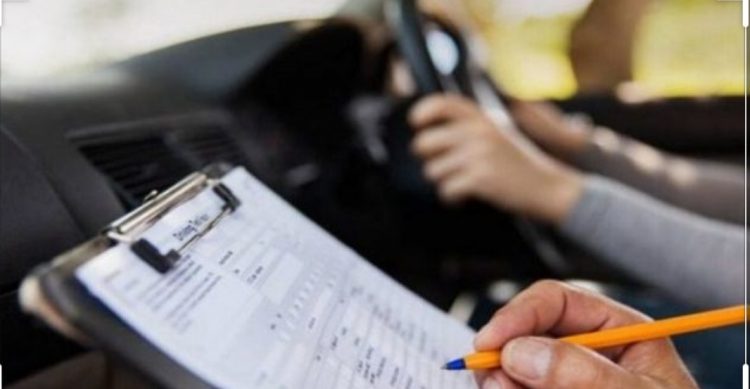 Συλλήψεις στα Τρίκαλα για πλαστά διπλώματα οδήγησης