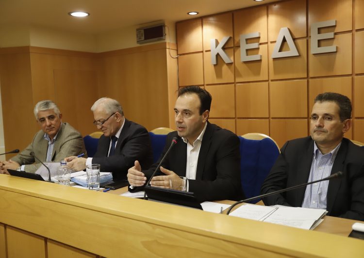 ΚΕΔΕ-Η Αυτοδιοίκηση στα δύσκολα βγαίνει μπροστά