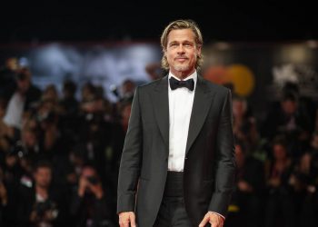 Τι σχέση έχει ο Brad Pitt με τον σύζυγο της Nicole Poturalski;