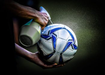 Άρχισε η ιχνηλάτηση των επαφών του ποδοσφαιριστή – Στα Τρίκαλα ο ΕΟΔΥ για τεστ στην ομάδα