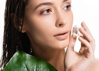 Skin Icing: Το μυστικό περιποίησης της επιδερμίδας που υπόσχεται απόλυτη λάμψη