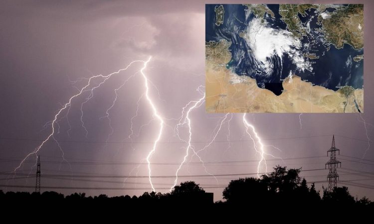 Κακοκαιρία «Ιανός»: Πλησιάζει ο μεσογειακός κυκλώνας – Πότε αρχίζουν οι καταιγίδες
