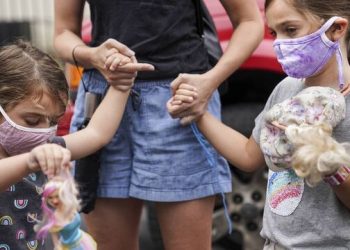 Κορονοϊός και παιδιά: Προσοχή! Αυτά είναι τα συμπτώματα που δεν πρέπει να αγνοήσετε