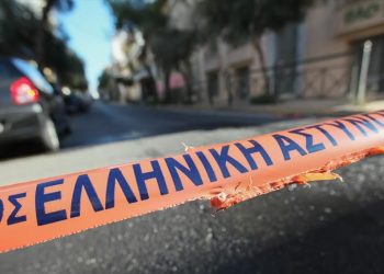 “Μπούκαραν” σε σούπερ μάρκετ στα Τρίκαλα