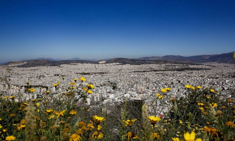 Καιρός: Τετάρτη με ηλιοφάνεια και καλές θερμοκρασίες – Πότε θα ξεκινήσουν οι καταιγίδες
