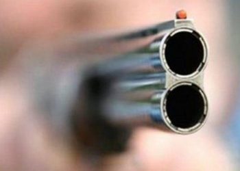 Τραγωδία στα Τρίκαλα-Νεκρός άντρας που αυτοπυροβολήθηκε μέσα στο αυτοκίνητό του