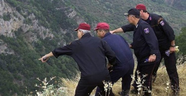 Λάρισα: Εξαφανίστηκε 48χρονος άνδρας – “Οργώνουν” την περιοχή στο Δαμάσι Τυρνάβου αστυνομικοί και πυροσβέστες