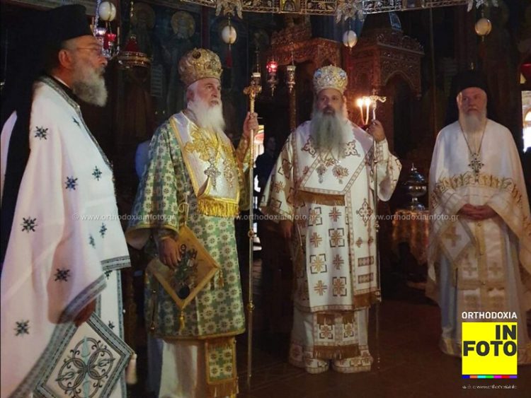 Να υψώσουμε τον Τίμιο Σταυρό μέσα στην καρδιά μας προέτρεψε τους πιστούς ο μητροπολίτης Σταγών Θεόκλητος