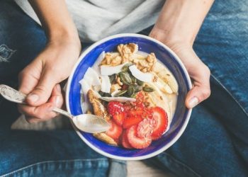 Ποιες τροφές μπορούν να επιβραδύνουν τον μεταβολισμό μας