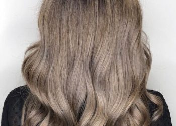Το mushroom blonde είναι το απόλυτο χρώμα μαλλιών του φετινού χειμώνα