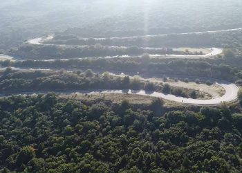 Ο ελληνικός δρόμος με τις 30 στροφές (video)