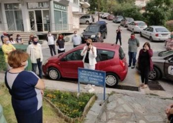 Πάνω από 900 τέστ covid από την κινητή μονάδα του ΕΟΔΥ στα Τρίκαλα τις τελευταίες 30 μέρες