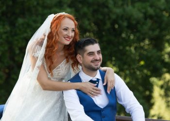 Λαμπερός γάμος για τον Κωνσταντίνο Τσιατσούλη και τη Γεωργία Τάρλα