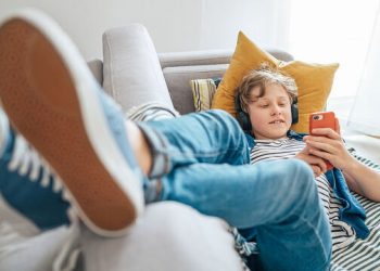 Ψυχολογική ευημερία γονιών με παιδιά στην εφηβεία