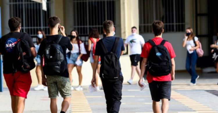Θετικός στον κορωνοϊό σπουδαστής του 1ου Δημόσιου ΙΕΚ Λάρισας