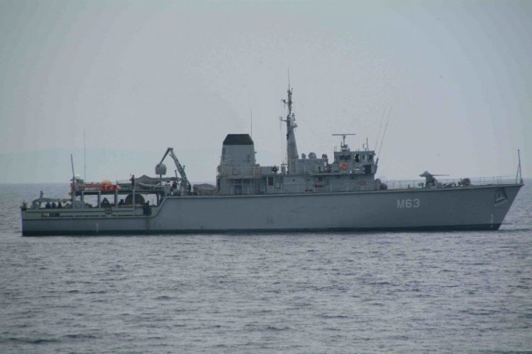 Πειραιάς: Επιβατηγό πλοίο συγκρούστηκε με πλοίο του Πολεμικού Ναυτικού