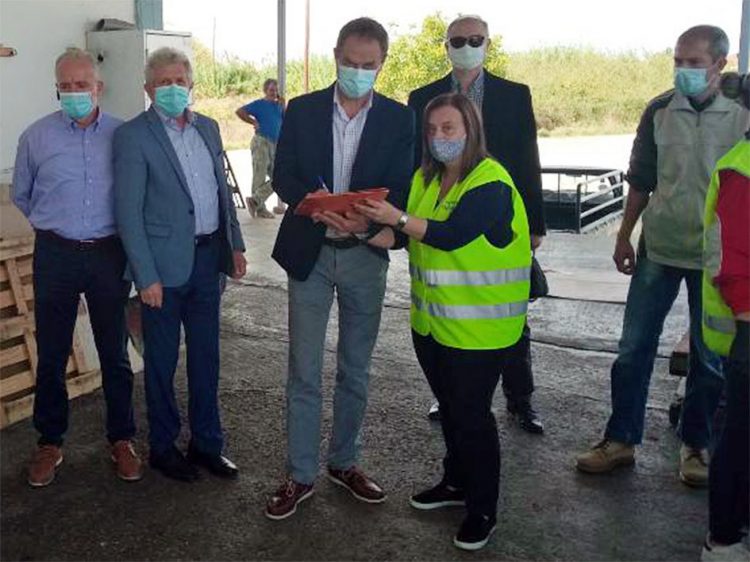 Συγκινητική ανταπόκριση και τεράστια προσφορά των οργανώσεων της ΝΔ στους πληγέντες της Καρδίτσας