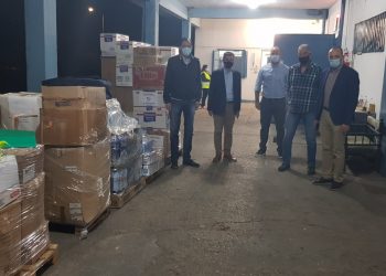 Τρόφιμα και είδη πρώτης ανάγκης παρέδωσε η Περιφέρεια στους πλημμυροπαθείς