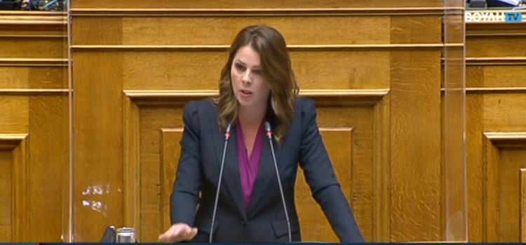 Υπέρ του αιτήματος να μην απαγορευθεί το κυνήγι η Κατερίνα Παπακώστα