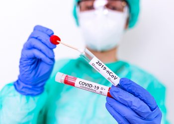 Το Κέντρο Υγείας Τρικάλων εξοπλίζεται με εξωτερική μονάδα (ISOBOX) για τη λήψη δειγμάτων από πολίτες με σκοπό την ανίχνευση κρουσμάτων COVID-19