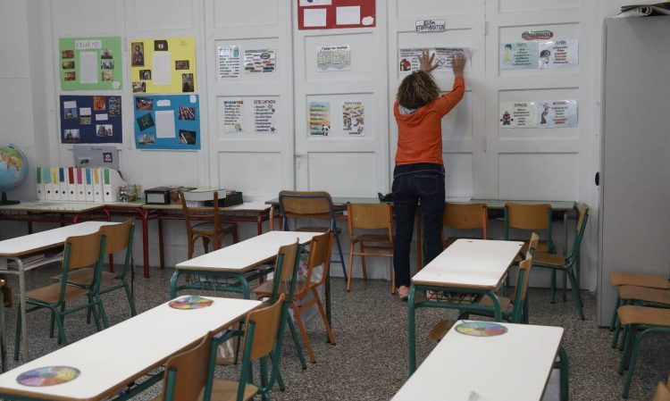 Κορονοϊός: Μετά το νυχτερινό lockdown, «λουκέτο» και στα δημοτικά σχολεία