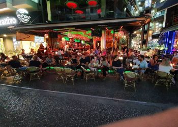 Νέα εποχή για γνωστό καφέ της Ασκληπιού