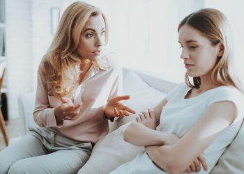 Πέντε πράγματα που πρέπει οι γονείς να ξέρουν για το έφηβο παιδί τους