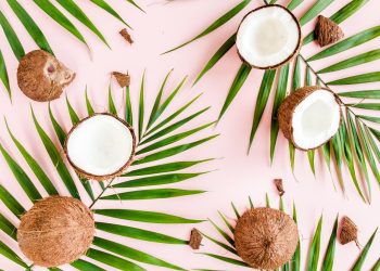 3 DIY μάσκες μαλλιών με γάλα καρύδας ιδανικές για ξηρά μαλλιά
