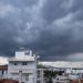 Άστατος ο καιρός το Σαββατοκύριακο: Βροχές, πτώση της θερμοκρασίας και ισχυροί άνεμοι