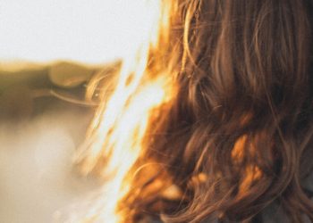 Είναι το πιο κοινό μαγειρικό υλικό και όμως, μπορεί να κάνει θαύματα στα μαλλιά σου