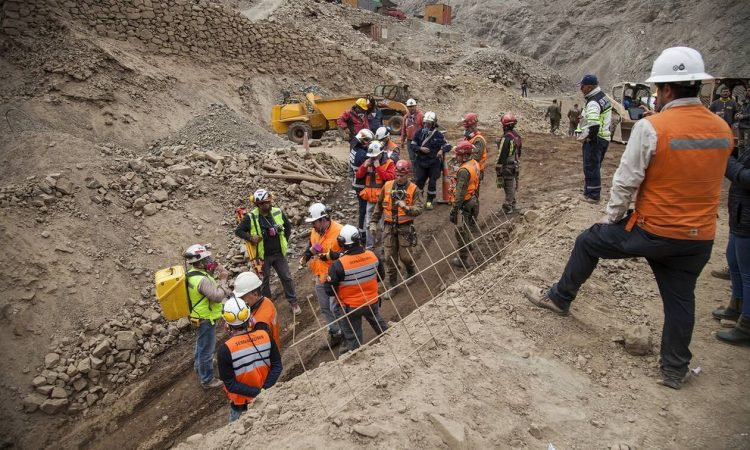 Κολομβία: 14 εργαζόμενοι έχουν παγιδευτεί σε χρυσωρυχείο