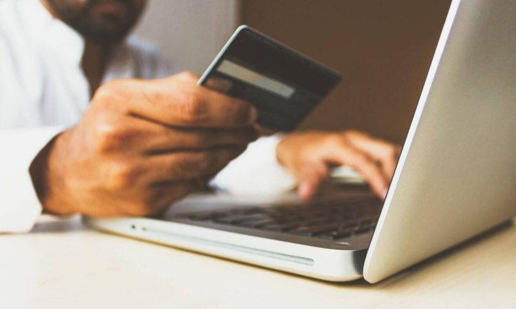 Μετά την Black Friday… η Cyber Week: Συμβουλές για ασφαλείς ηλεκτρονικές συναλλαγές