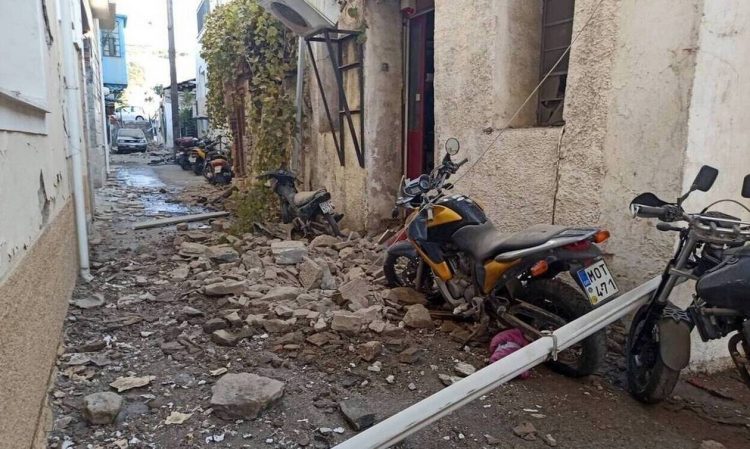 Σεισμός στη Σάμο: Ραγίζει καρδιές ο πατέρας του Άρη – «Αγκάλιασε την Κλαίρη αλλά δεν πρόλαβαν»
