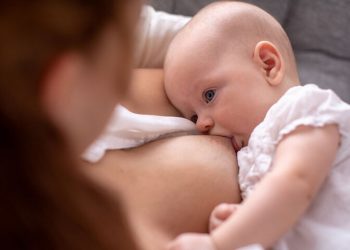 Θηλασμός: Πόσες θερμίδες καίτε ενώ θηλάζετε;
