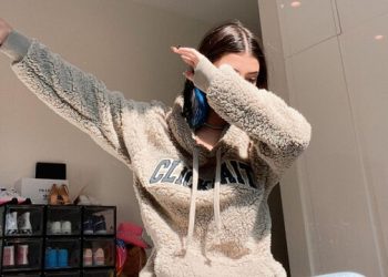 5 τάσεις της μόδας που έχουν γίνει viral στο TikTok και αξίζει να φορέσεις