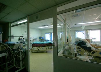 Στέλνουν σε ιδιωτικές κλινικές ασθενείς από τις ΜΕΘ του Γ Ν Λάρισας