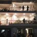 Συγκίνησαν κάτοικοι της Καρδίτσας που τραγούδησαν από τα μπαλκόνια την Άγια Νύχτα