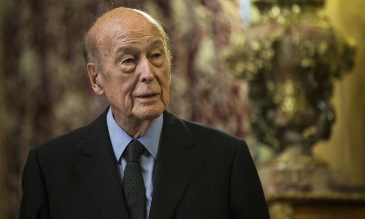 Βαλερί Ζισκάρ Ντ’Εστέν: Ο εκσυγχρονιστής της γαλλικής κοινωνίας πέθανε από επιπλοκές λόγω κορονοϊού