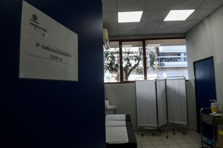12 εμβολιαστικά κέντρα στα Τρίκαλα