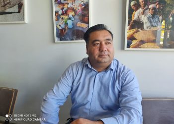 Δεν τα κατάφερε ο Ηλίας Φουντούνας-Έφυγε από κορωνοϊό στα 46 του ο άνθρωπος που έκανε εκστρατεία να ενημερώσει τους Ρομά (video)