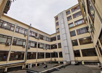 Βιοκλιματικό με ανοικτό αίθριο το κτίριο της “Νομαρχίας”-Συζητήσεις Παπαστεργίου-Μιχαλάκη