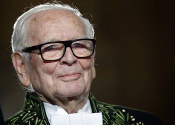 Pierre Cardin: Θρήνος για τον σχεδιαστή που καθόρισε την μοντέρνα μόδα των τελευταίων 60 ετών