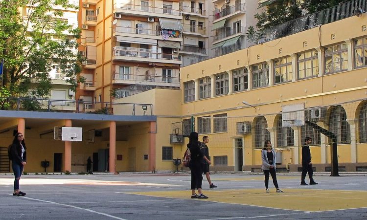Σχολεία – «Βόμβα» Σαρηγιάννη: Αν ανοίξουν στις 8 Ιανουαρίου θα έχουμε αύξηση κρουσμάτων κατά 50%